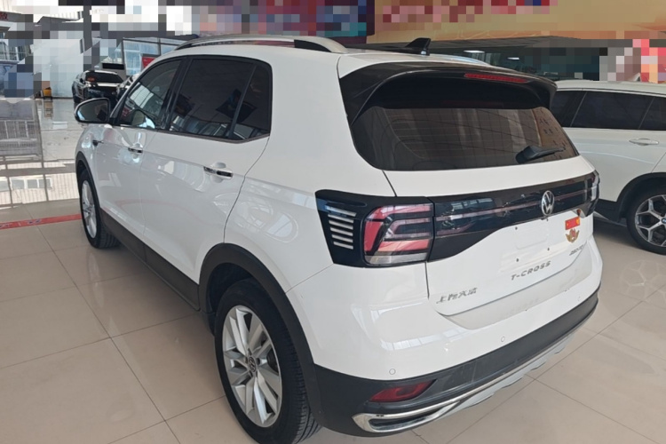 Volkswagen T-Cross 2021 #7 Volkswagen T-Cross 2021 car image #7