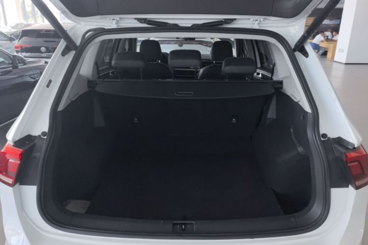 Volkswagen Tiguan L 2024 #19 Volkswagen Tiguan L 2024 car image #19