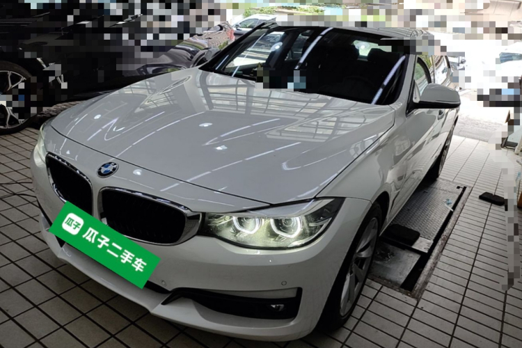 BMW 3 Series GT 2018 car image #2