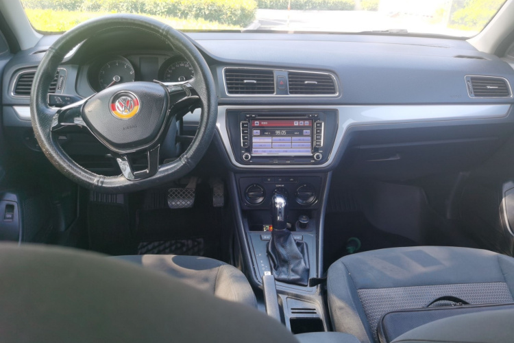 Volkswagen Lavida 2016 car image #12