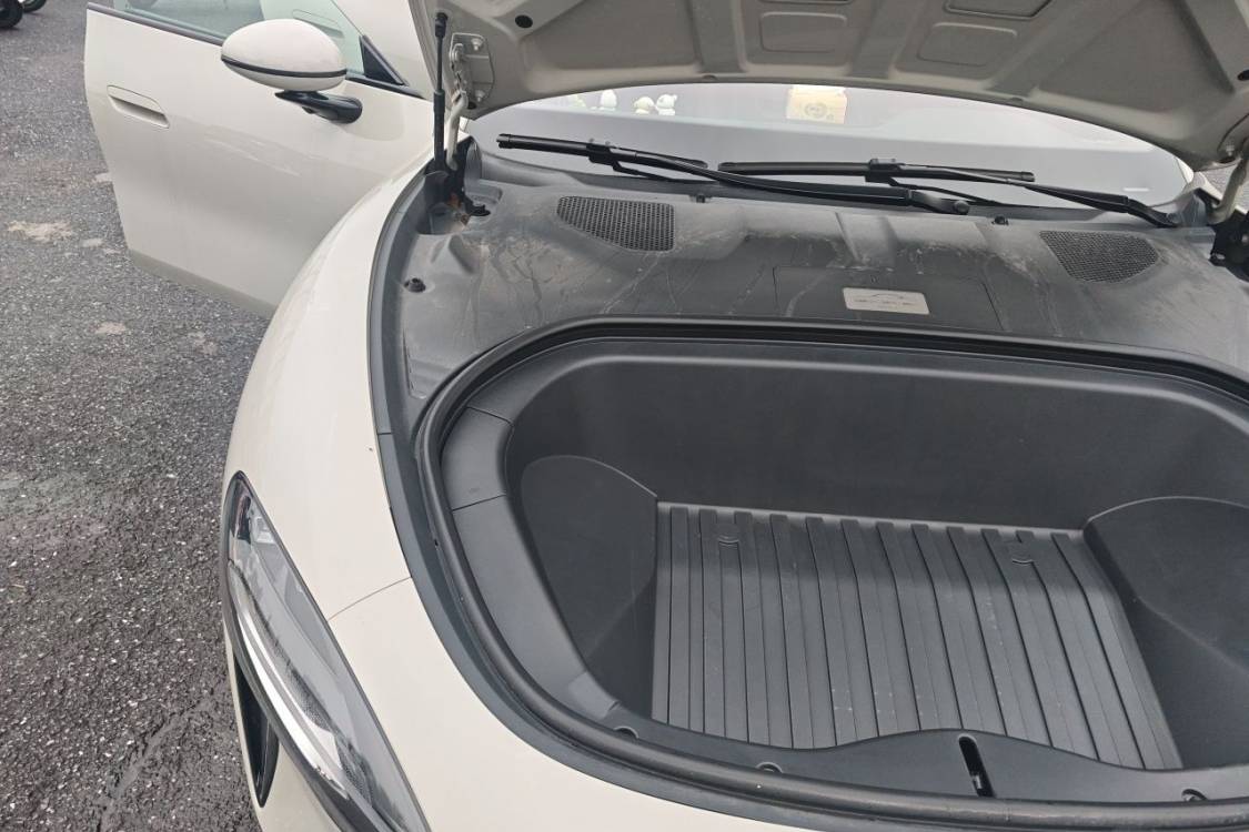 MI SU7 2024 car image #11