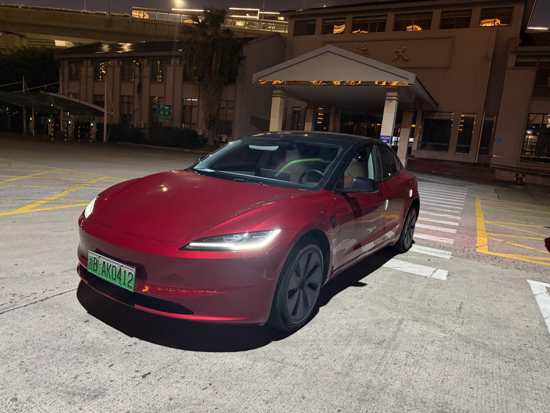 Tesla Model 3 2024 Tesla Model 3 2024 car image