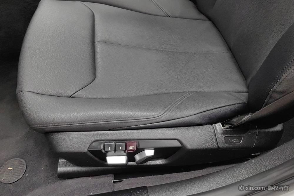 BMW 3 Series 2017 #19 BMW 3 Series 2017 car image #19