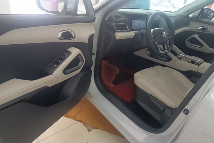 BYD YuanUP 2024 #16 BYD YuanUP 2024 car image #16