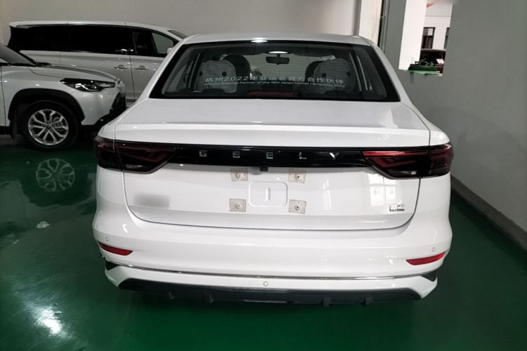 GEELY Emgrand 2026 car image #6