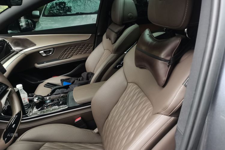 BYD Han 2023 car image #17