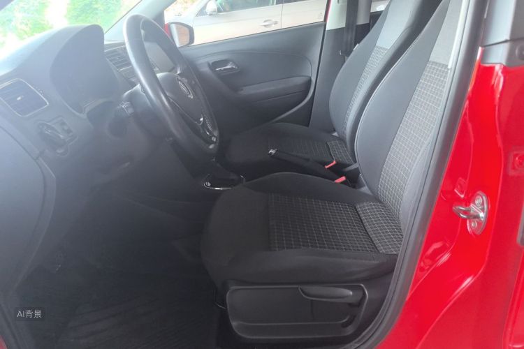 Volkswagen Polo 2016 car image #17