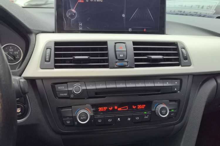 BMW 3 Series 2015 #17 BMW 3 Series 2015 car image #17