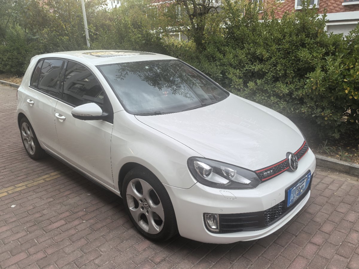 Volkswagen GolfGTI 2010 #2 Volkswagen GolfGTI 2010 car image #2
