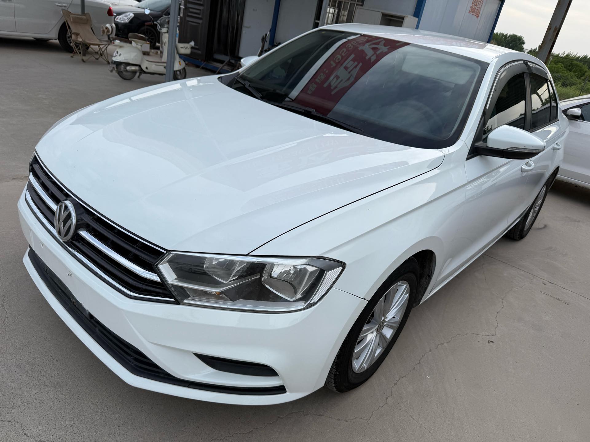 2018 2018 car image