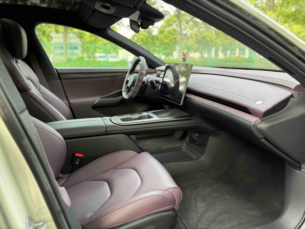 MI SU7 2024 car image #8