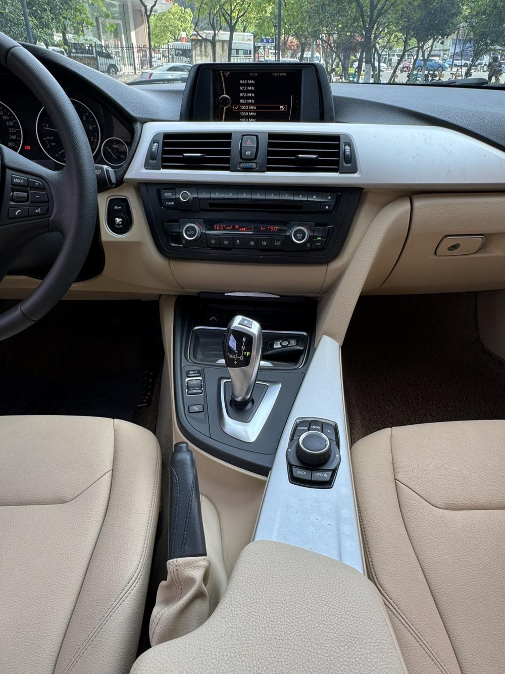 BMW 3 Series 2014 imagen de coche #16