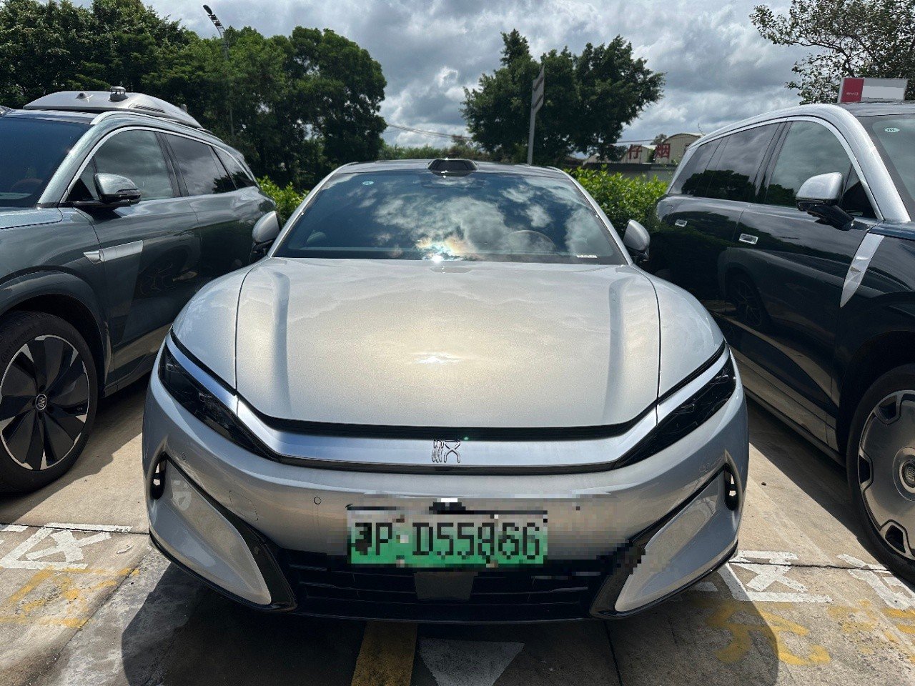 BYD HanL 2025 صورة سيارة #2