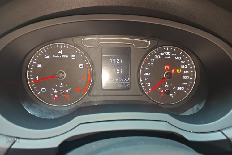 Audi Q3 2018 #14 Audi Q3 2018 car image #14