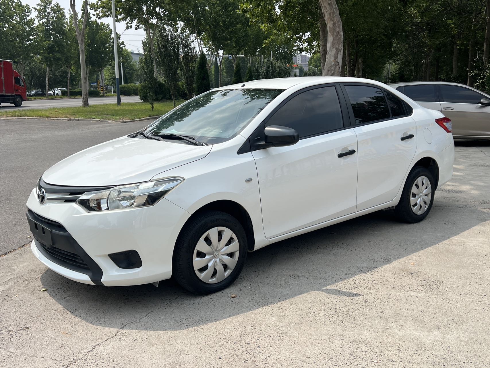 Toyota Vios 2015 car image 