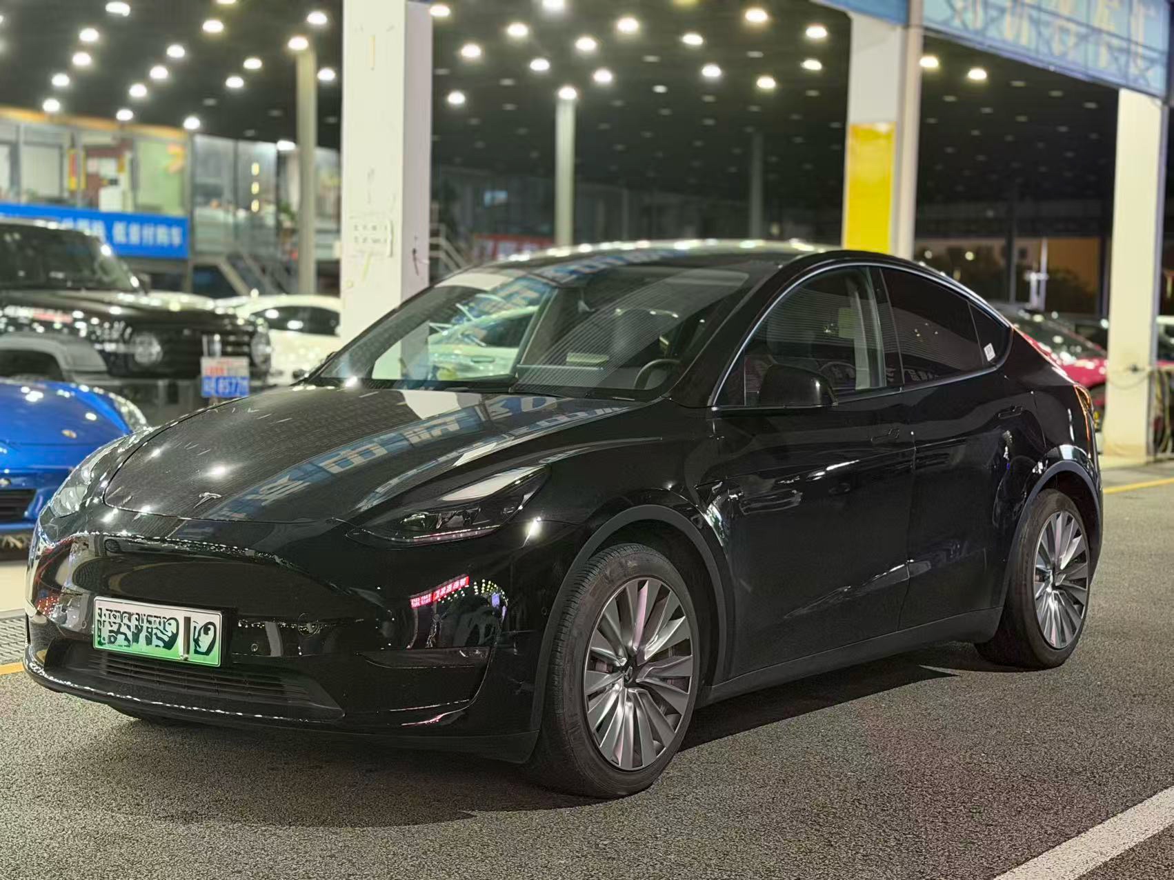 Tesla Model Y 2021 car image 