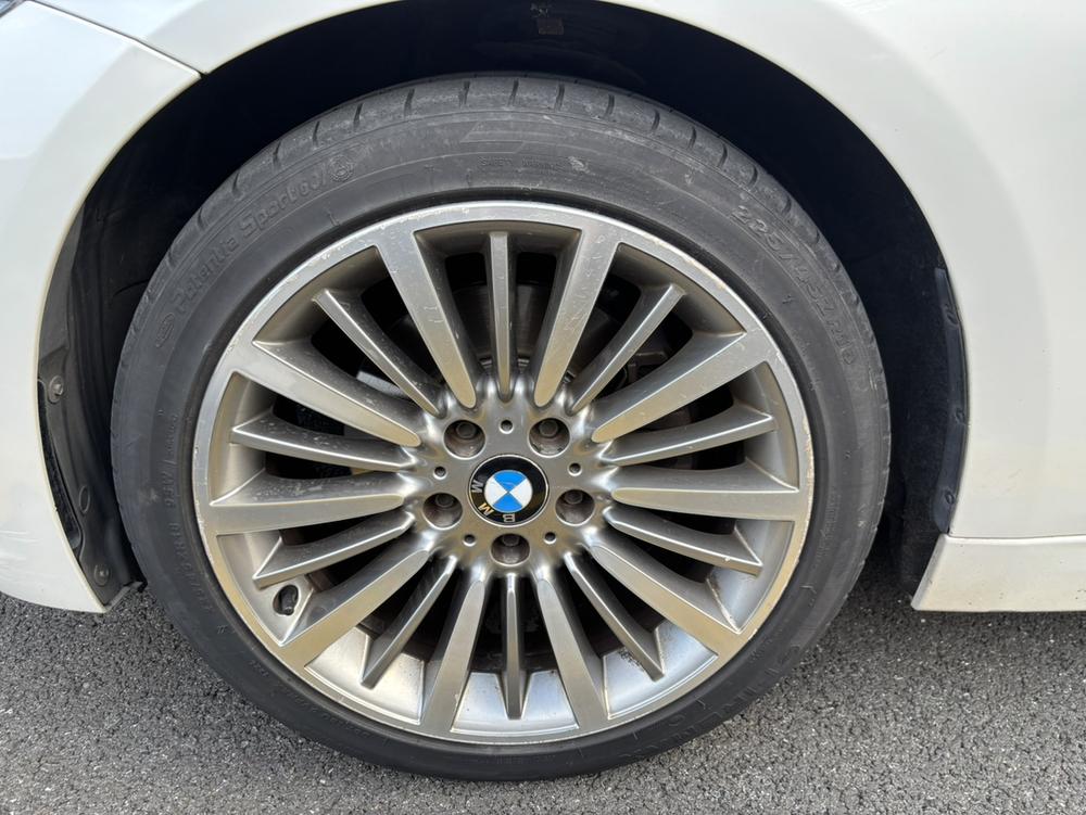 BMW 3 Series 2019 #6 BMW 3 Series 2019 car image #6