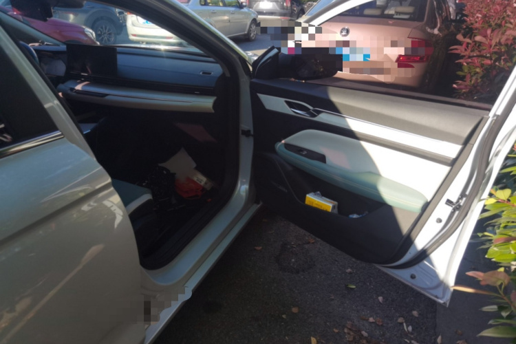 GEELY Emgrand L HiP 2022 car image #27