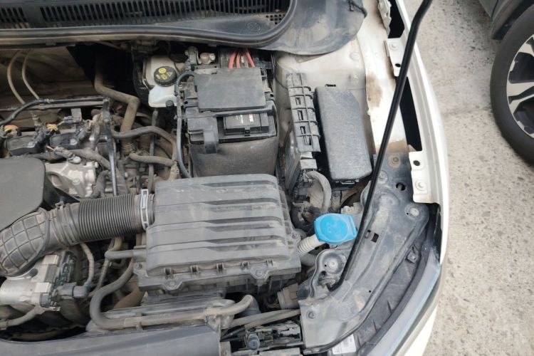 Volkswagen Polo 2021 car image #25