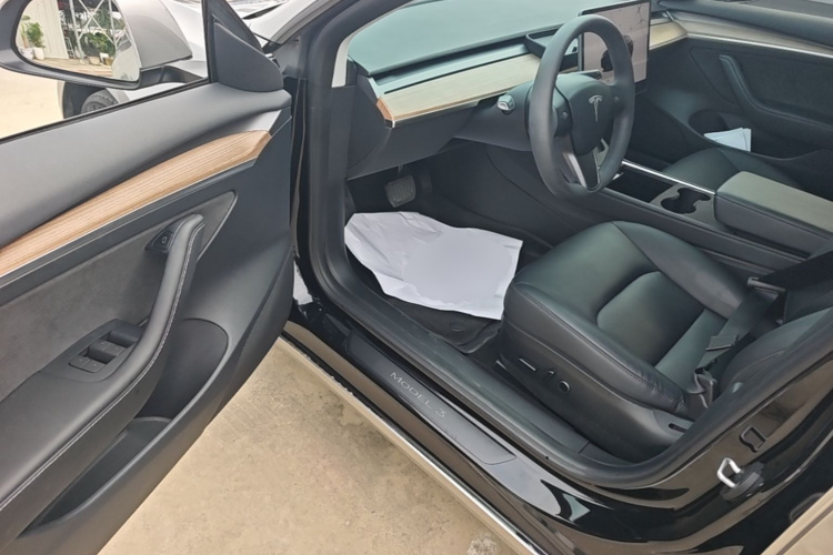 Tesla Model 3 2023 #12 Tesla Model 3 2023 car image #12