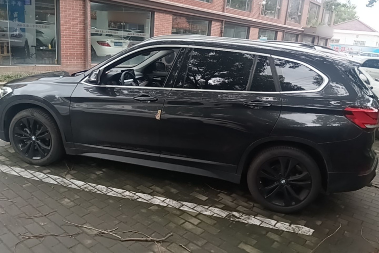 BMW X1 2021 car image #7