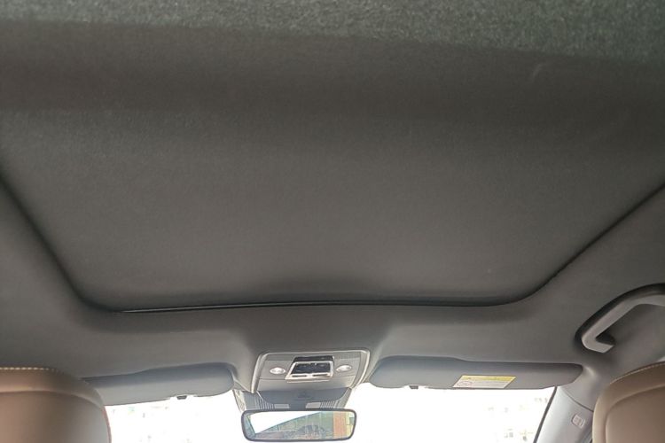 BYD Han 2022 car image #18