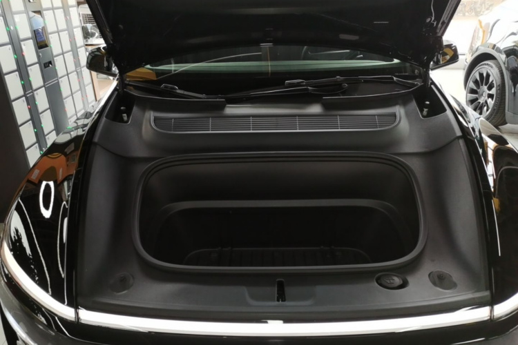 Tesla Model Y 2026 car image #20