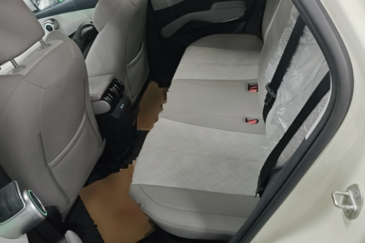 2025 car image #17