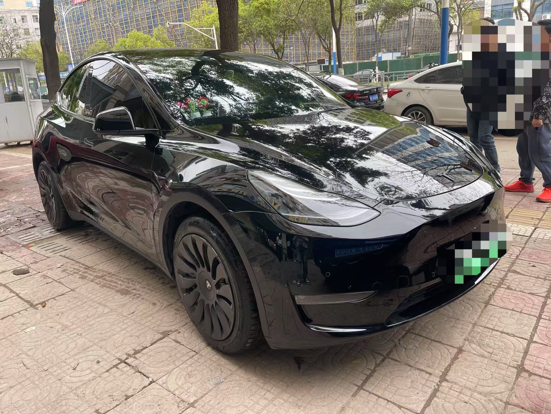 Tesla Model Y 2024 #4 Tesla Model Y 2024 صورة سيارة #4