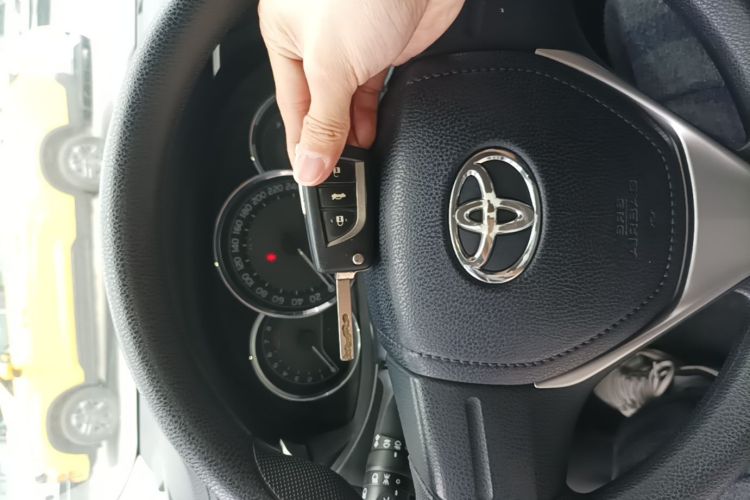 2016 immagine di auto #9