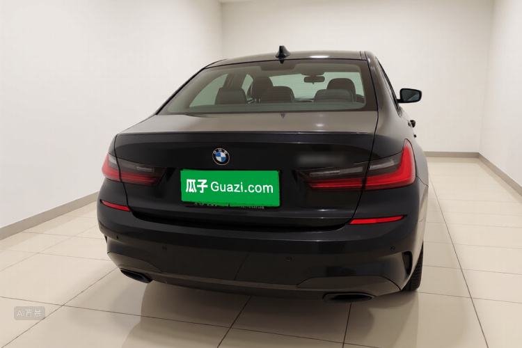 BMW 3 Series 2021 car image #6