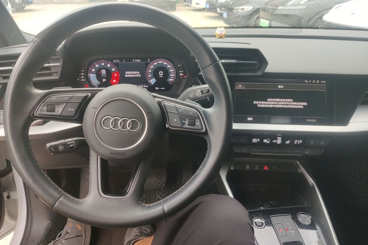 Audi A3 2022 imagen de coche #10