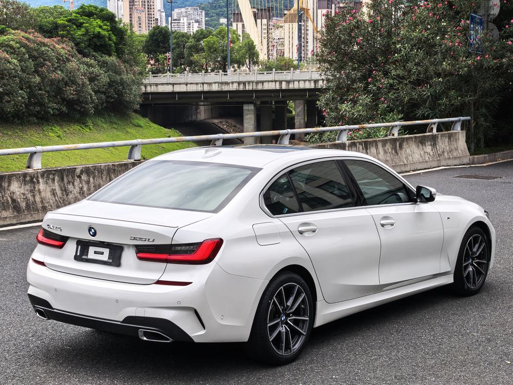 BMW 3 Series 2020 car image #6