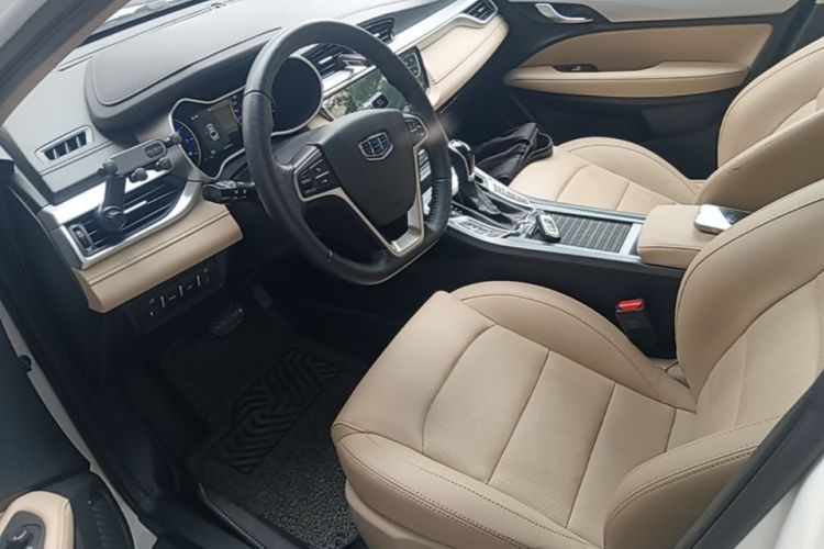 GEELY Emgrand 2018 #15 GEELY Emgrand 2018 car image #15