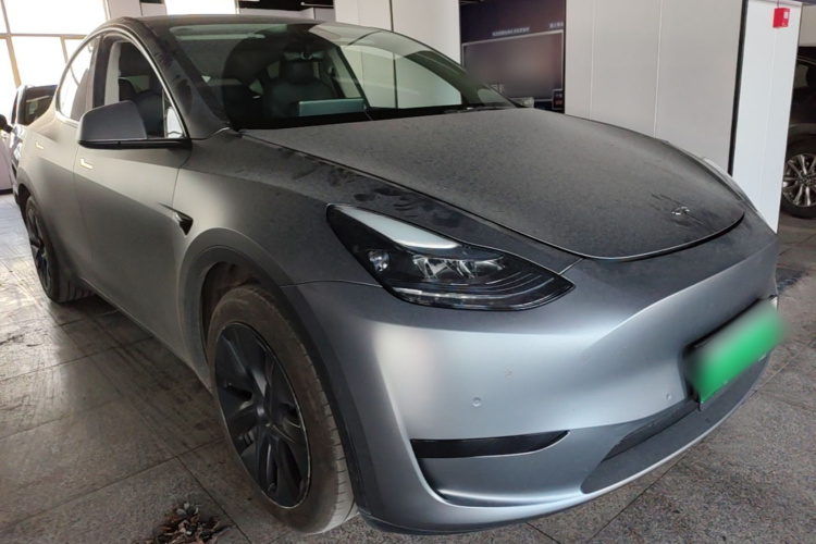 Tesla Model Y 2023 #4 Tesla Model Y 2023 car image #4