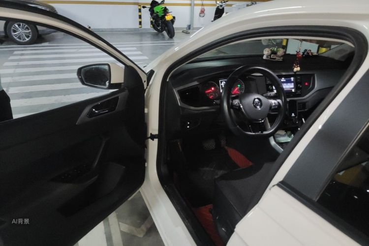Volkswagen Polo 2020 car image #18