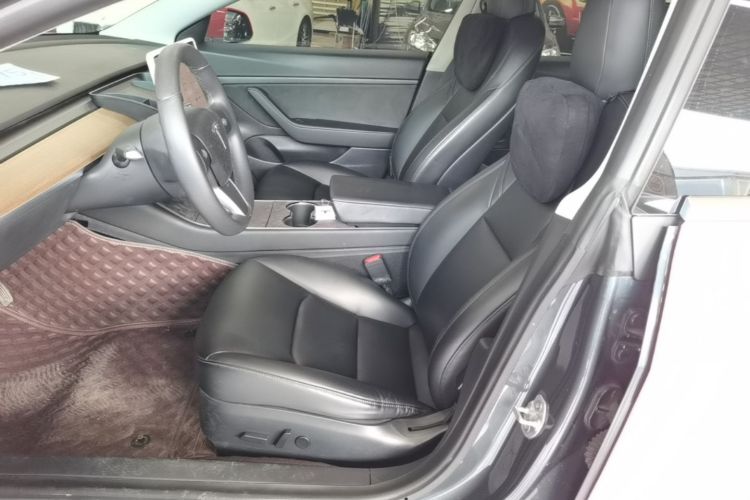 Tesla Model 3 2020 car image #15