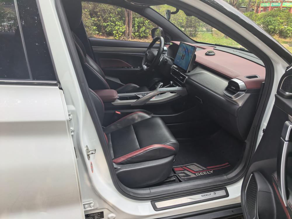 GEELY Coolray 2019 #14 GEELY Coolray 2019 car image #14