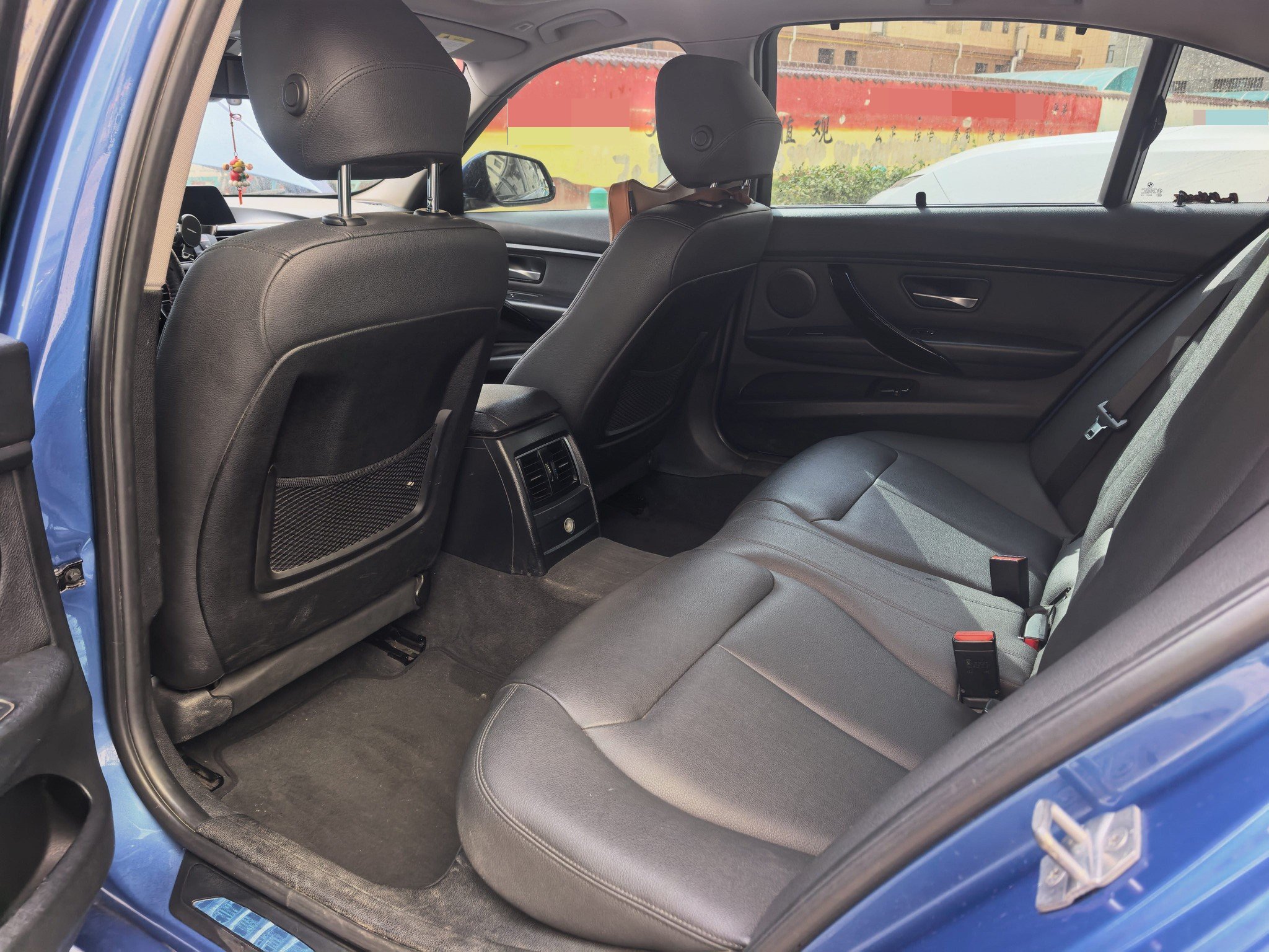 BMW 3 Series 2017 #7 BMW 3 Series 2017 car image #7