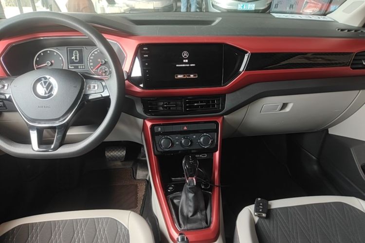 Volkswagen T-Cross 2021 #13 Volkswagen T-Cross 2021 صورة سيارة #13