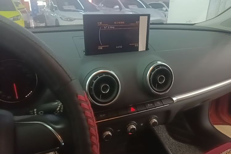 Audi A3 2015 immagine di auto #13