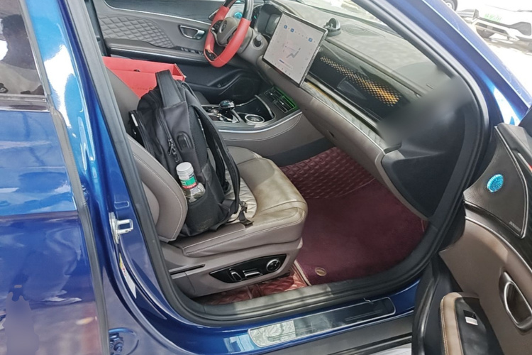 BYD Han 2022 car image #24