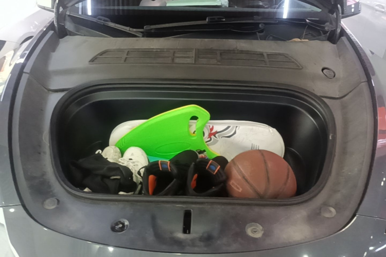 Tesla Model Y 2022 #22 Tesla Model Y 2022 immagine di auto #22