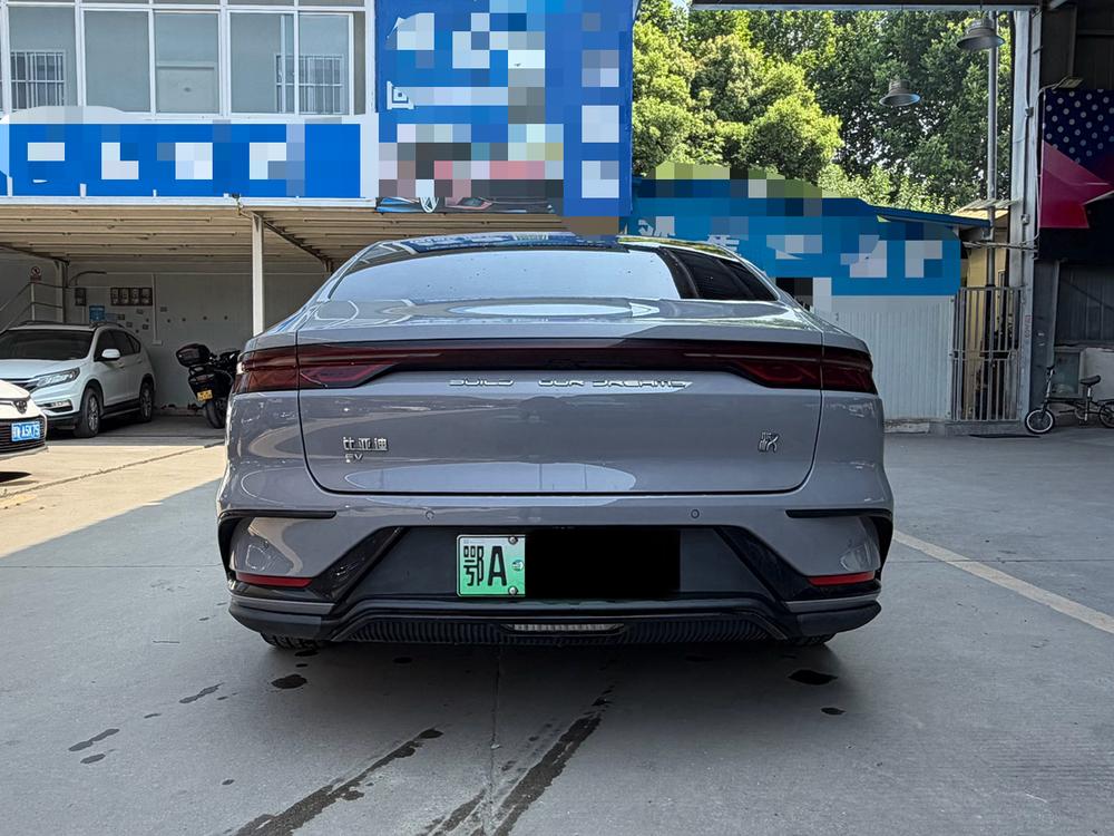 BYD Han 2025 #5 BYD Han 2025 car image #5