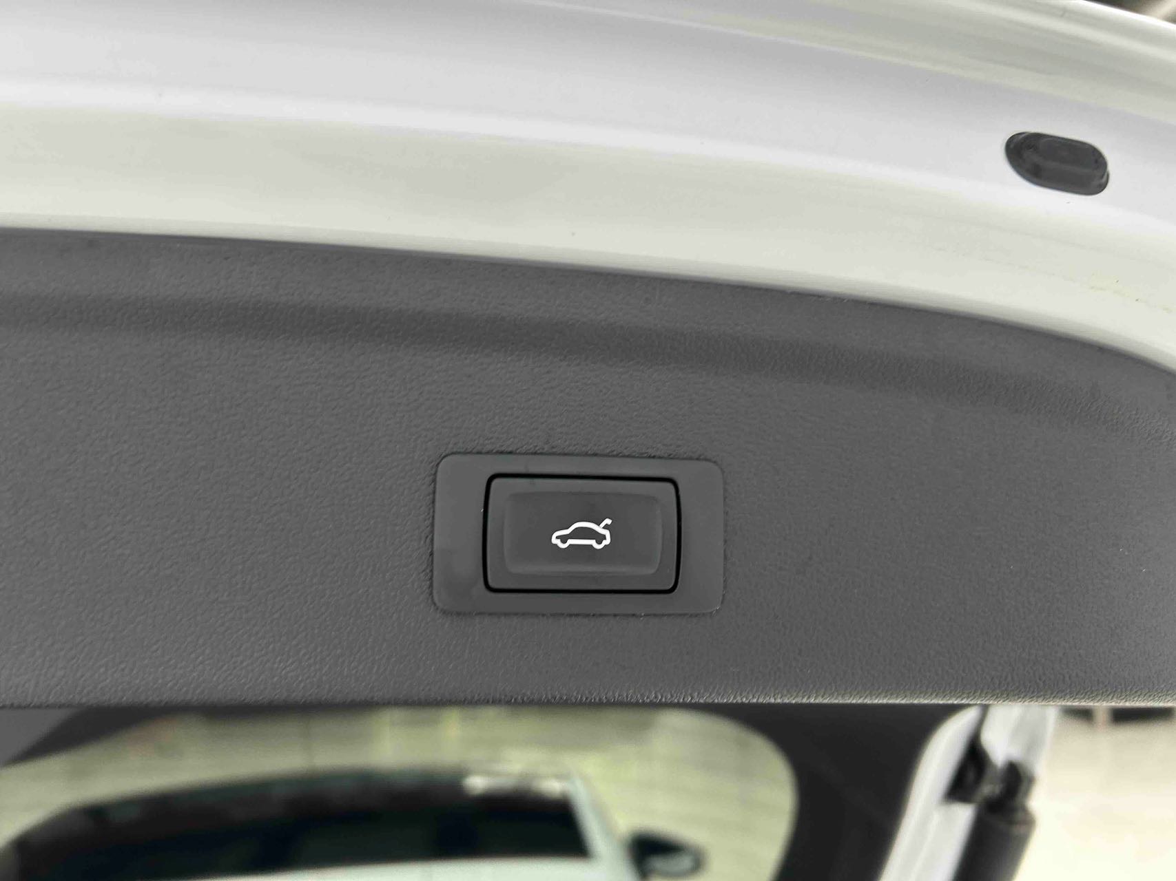 Audi A3 2023 immagine di auto #11