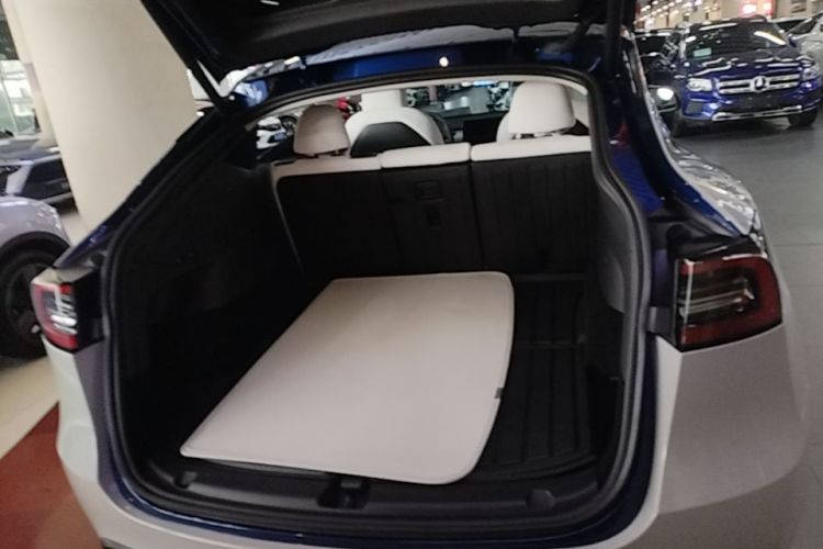 Tesla Model Y 2023 #22 Tesla Model Y 2023 car image #22
