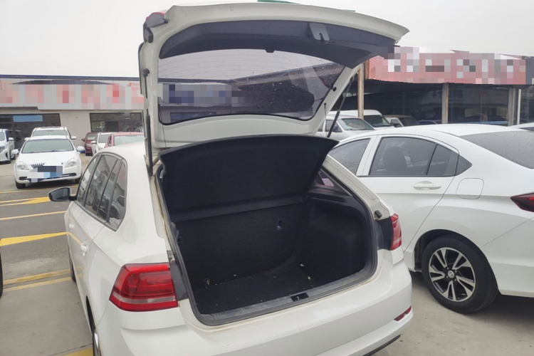 Volkswagen Santana 2017 car image #19