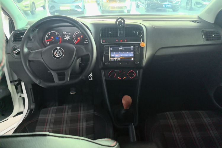Volkswagen Polo 2018 #11 Volkswagen Polo 2018 car image #11