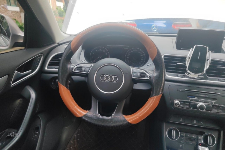 Audi Q3 2017 image de voiture #12