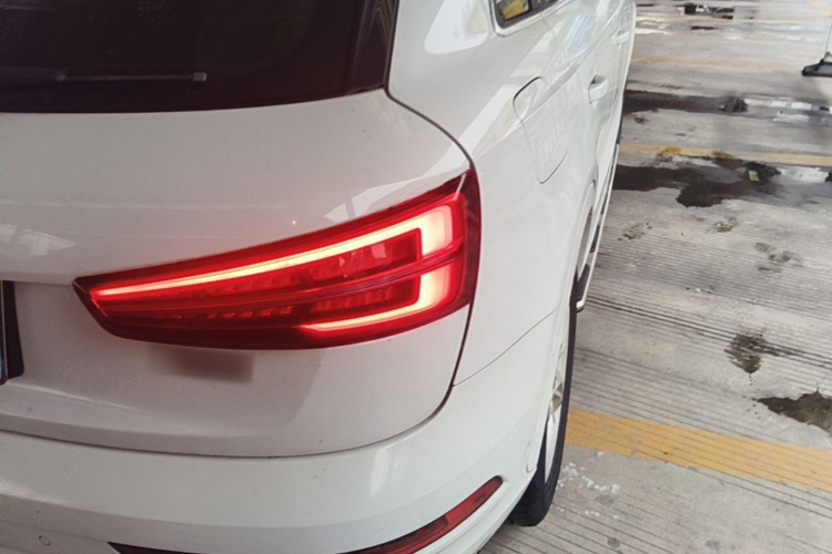 Audi Q3 2016 #8 Audi Q3 2016 car image #8